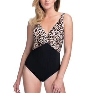GOTTEX One Piece Swimsuit Leopard Wild Thing Printed Slimming Beach NWT Size 8